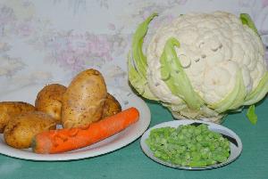 Картофель тушеный с цветной капустой
